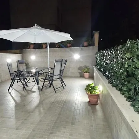 Daire Appia Purple Terrace In *